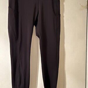 Lululemon  lot two shorts two  yoga pants ,one green one black .